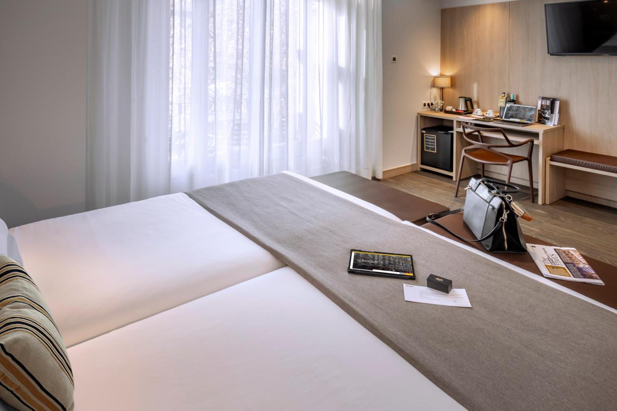 Hotel Serhs Rivoli Rambla Барселона Екстериор снимка